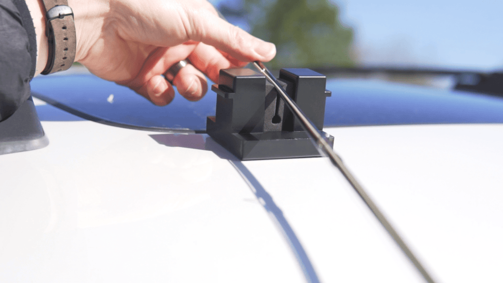 ON THE FLY  / Magnetic Rod Holder
