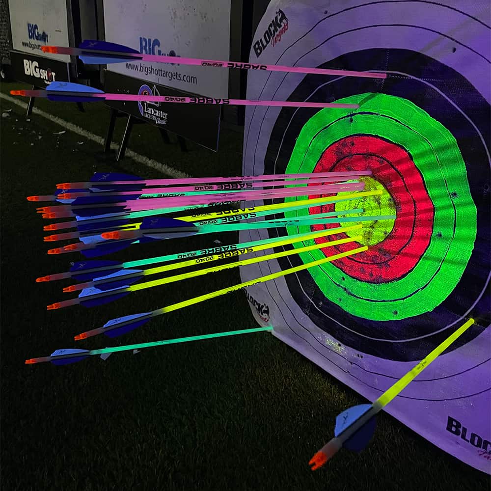 Carbon Express Sabre Youth Lighted Archery Arrows (3-Pack)
