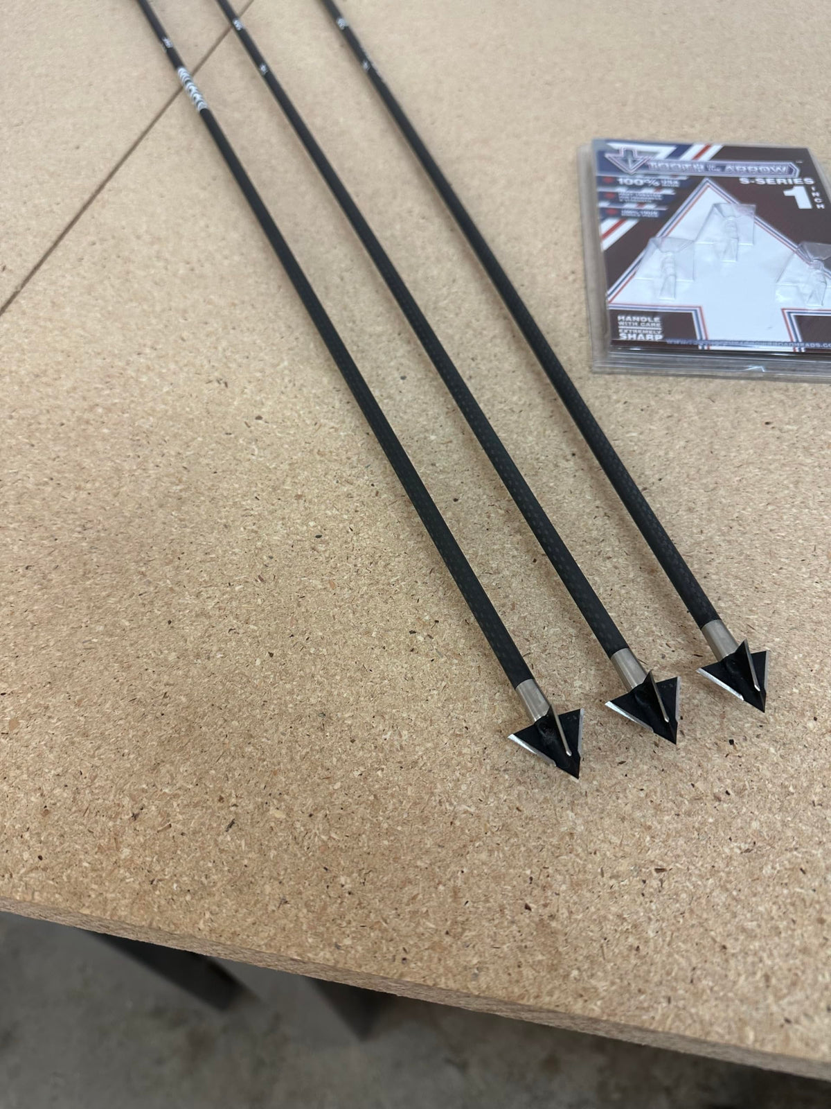 TOTA | 125 grain broadhead | 1-inch solid | fixed blade